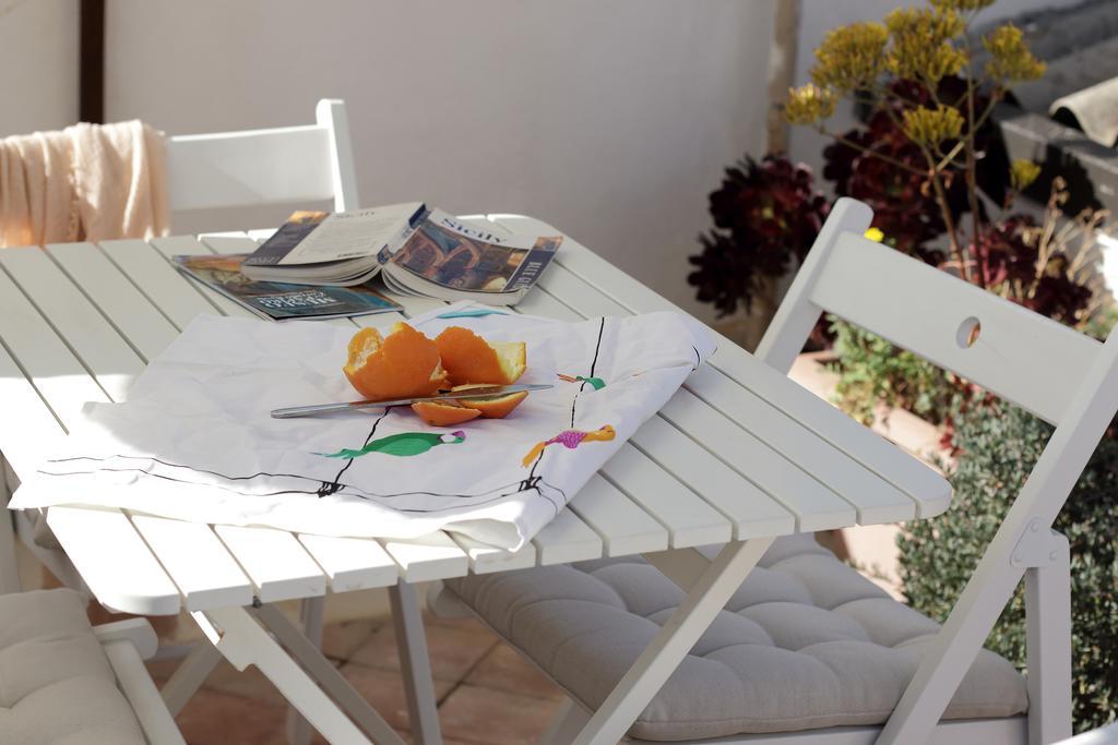 Ortigia Guest House Casa Flora Syracuse Exterior photo